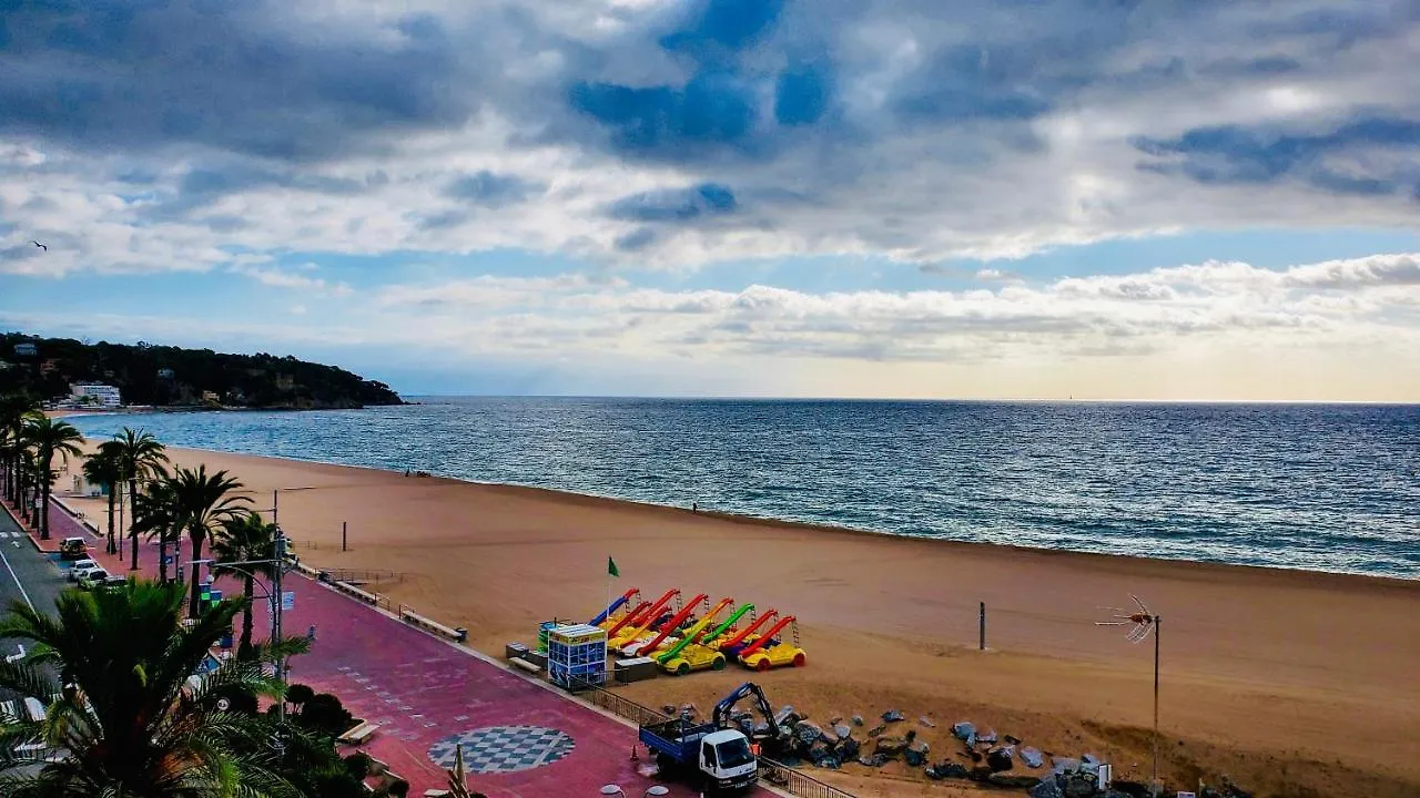 Apartments Paradise Lloret Lloret de Mar 0*,  Španělsko